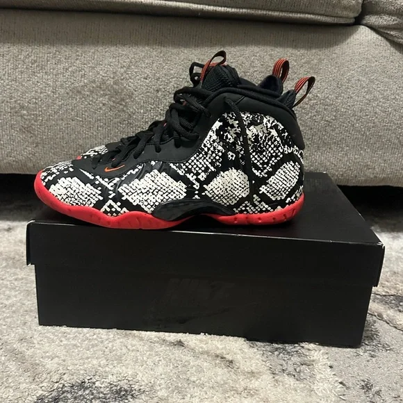 Nike Little Posite One - GS 7 (Used - Good Condition)